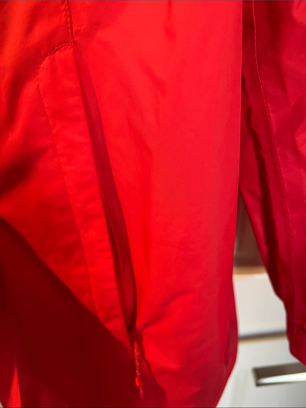 Columbia Red Hooded Rain Jacket - Picture 7 of 7